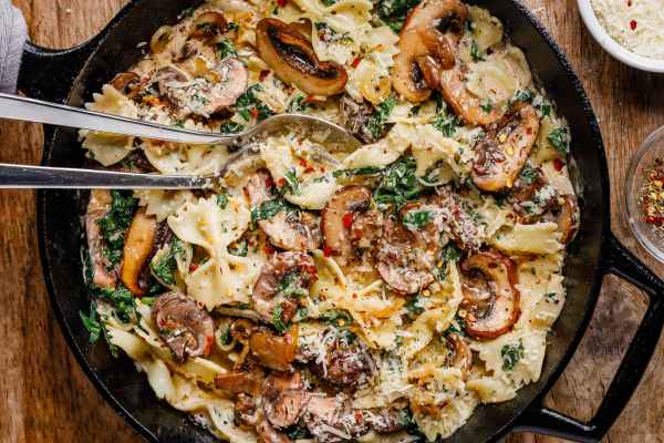 Creamy Parmesan Spinach Mushroom Pasta recipe5