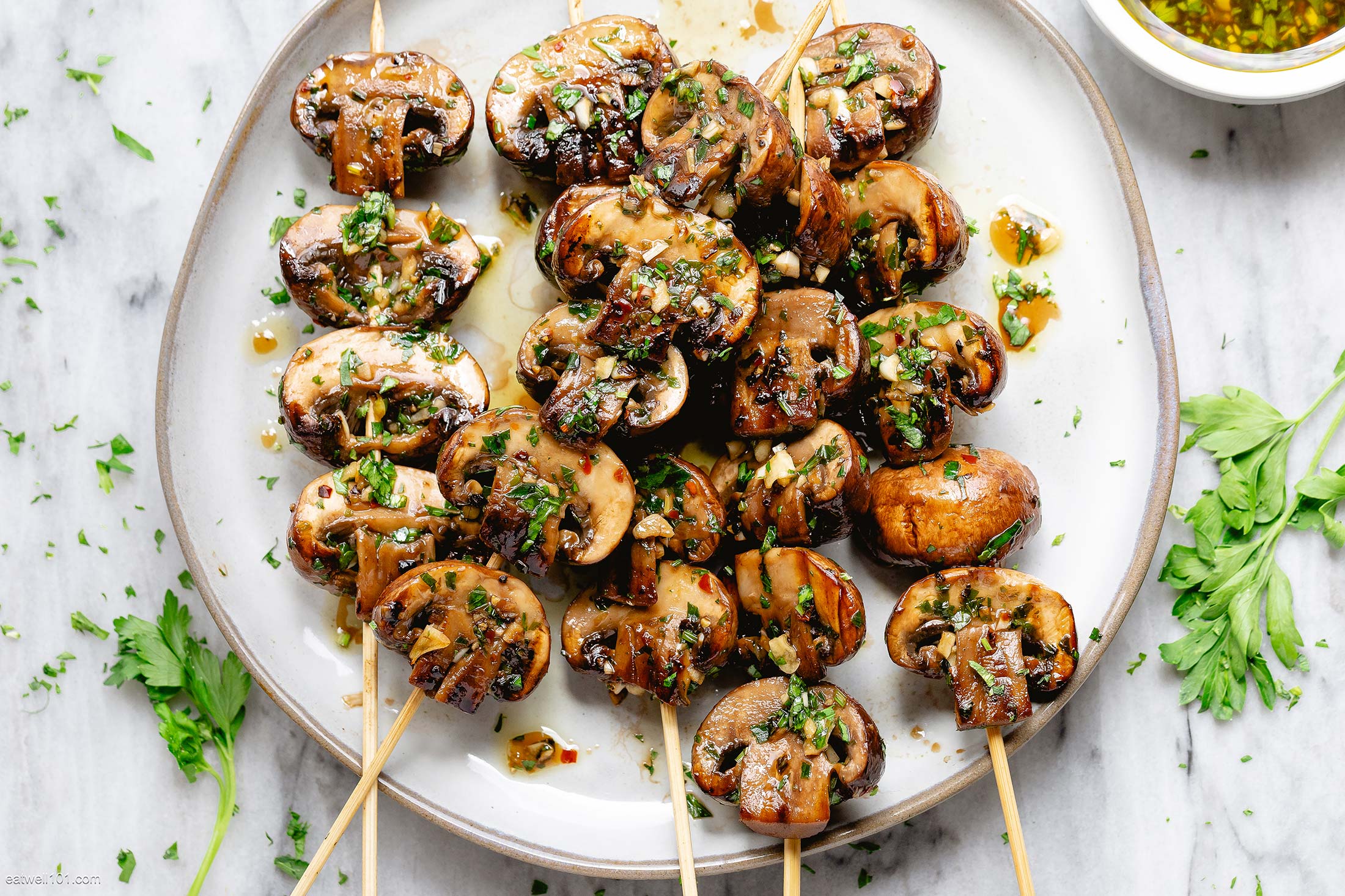 Grilled Mushroom Skewers Recipe – How to Grill Mushrooms — Eatwell101