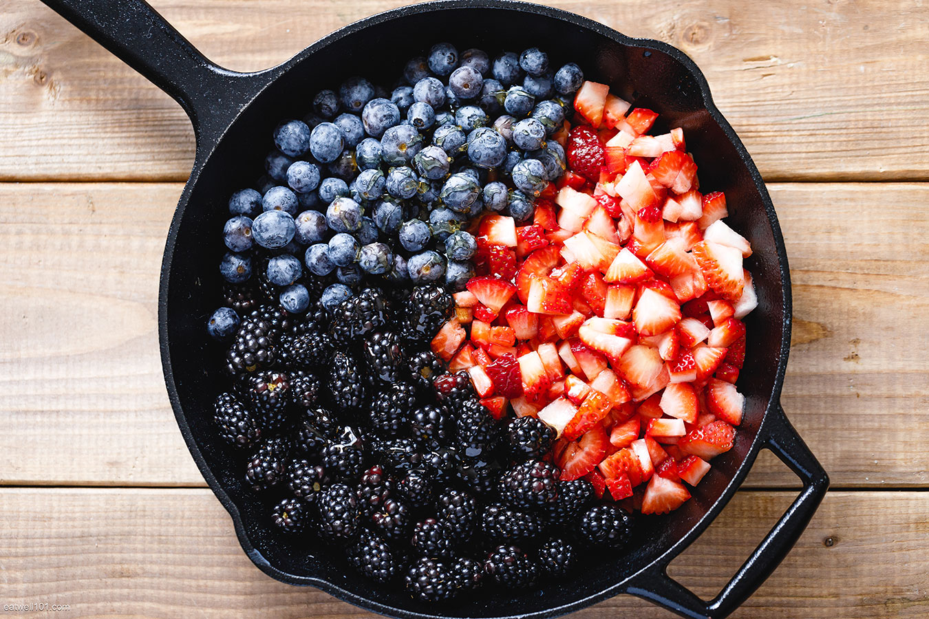 how to make berry cobbler