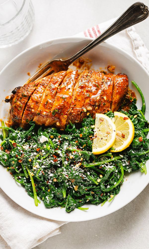 Asado Chicken Breasts with Sautéed Garlic Spinach