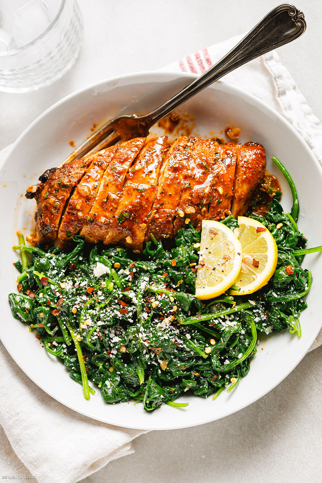 Asado Chicken Breasts with Sautéed Garlic Spinach