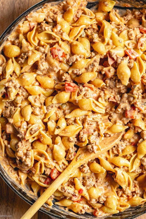 Creamy Ground Beef Pasta Recipe - #recipe by #eatwell101 - https://www.eatwell101.com/creamy-beef-pasta-recipe
