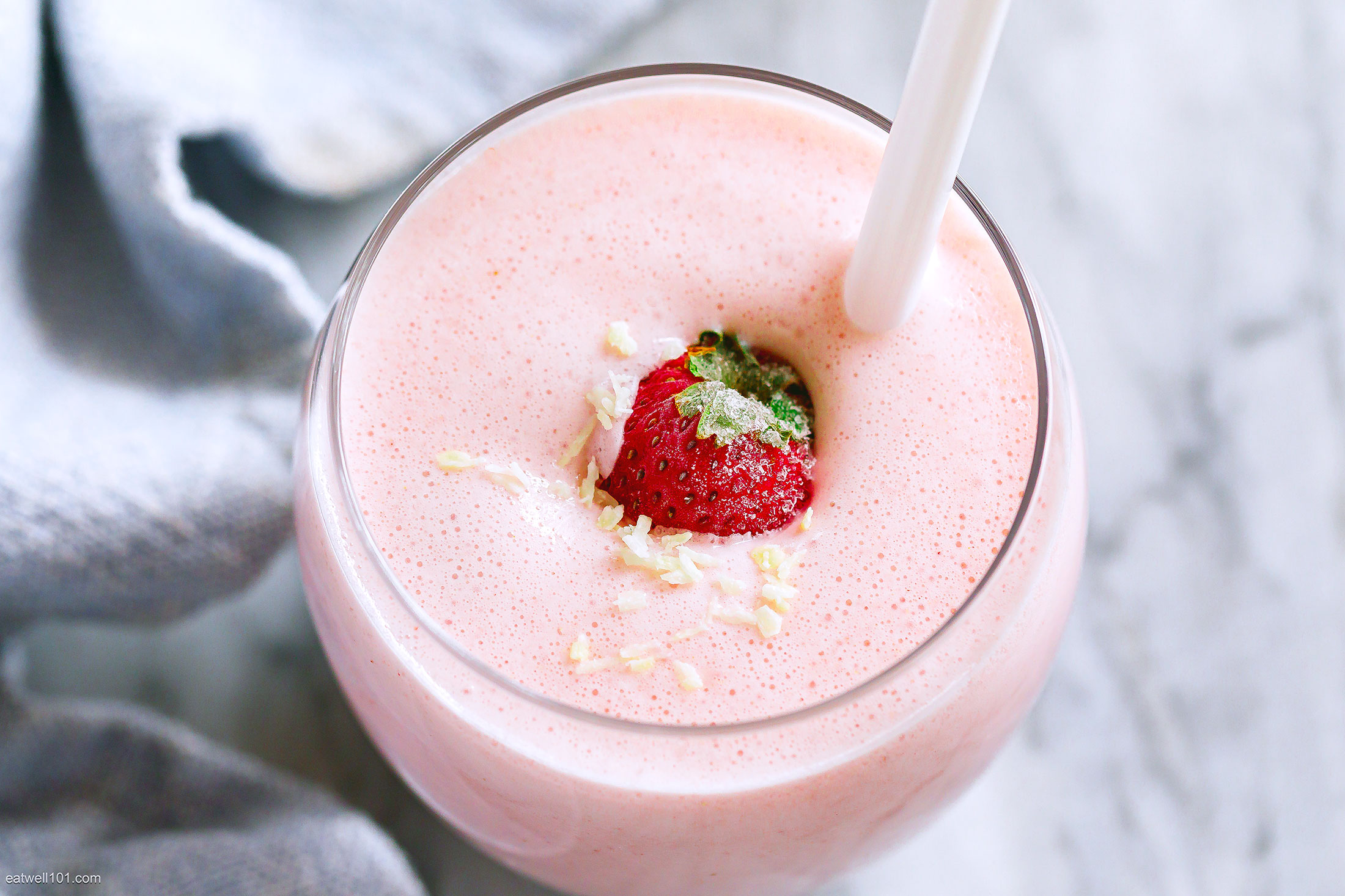 Dairy-Free Strawberry Coconut Smoothie (3-Ingredients)