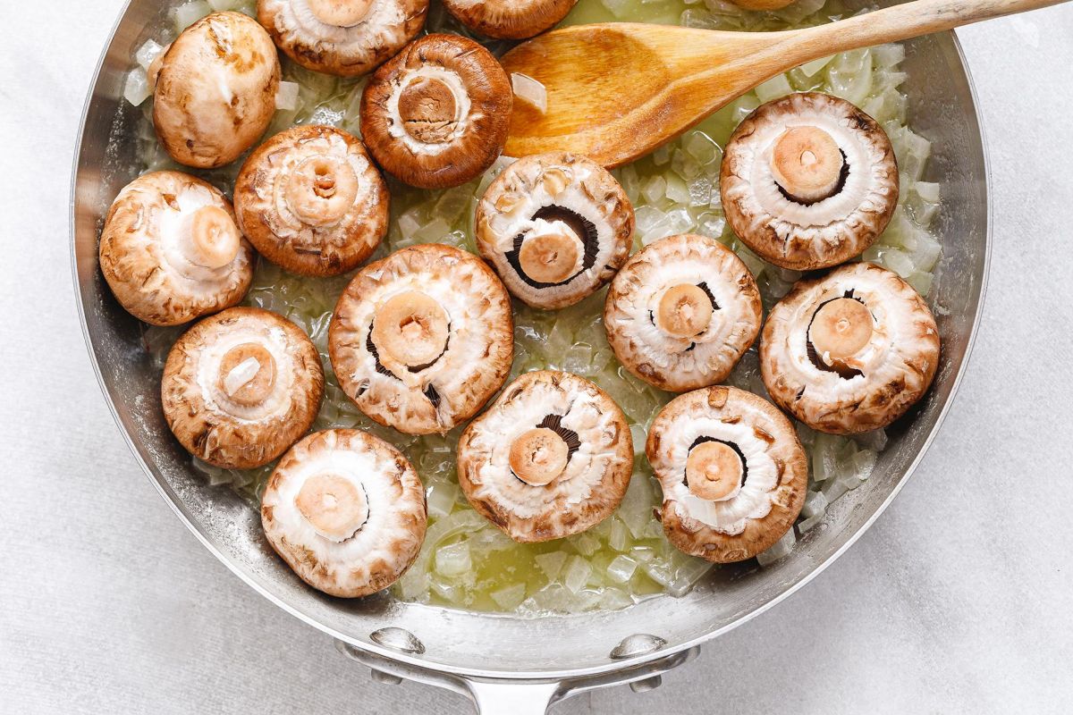 How to Clean Mushrooms Before Cooking