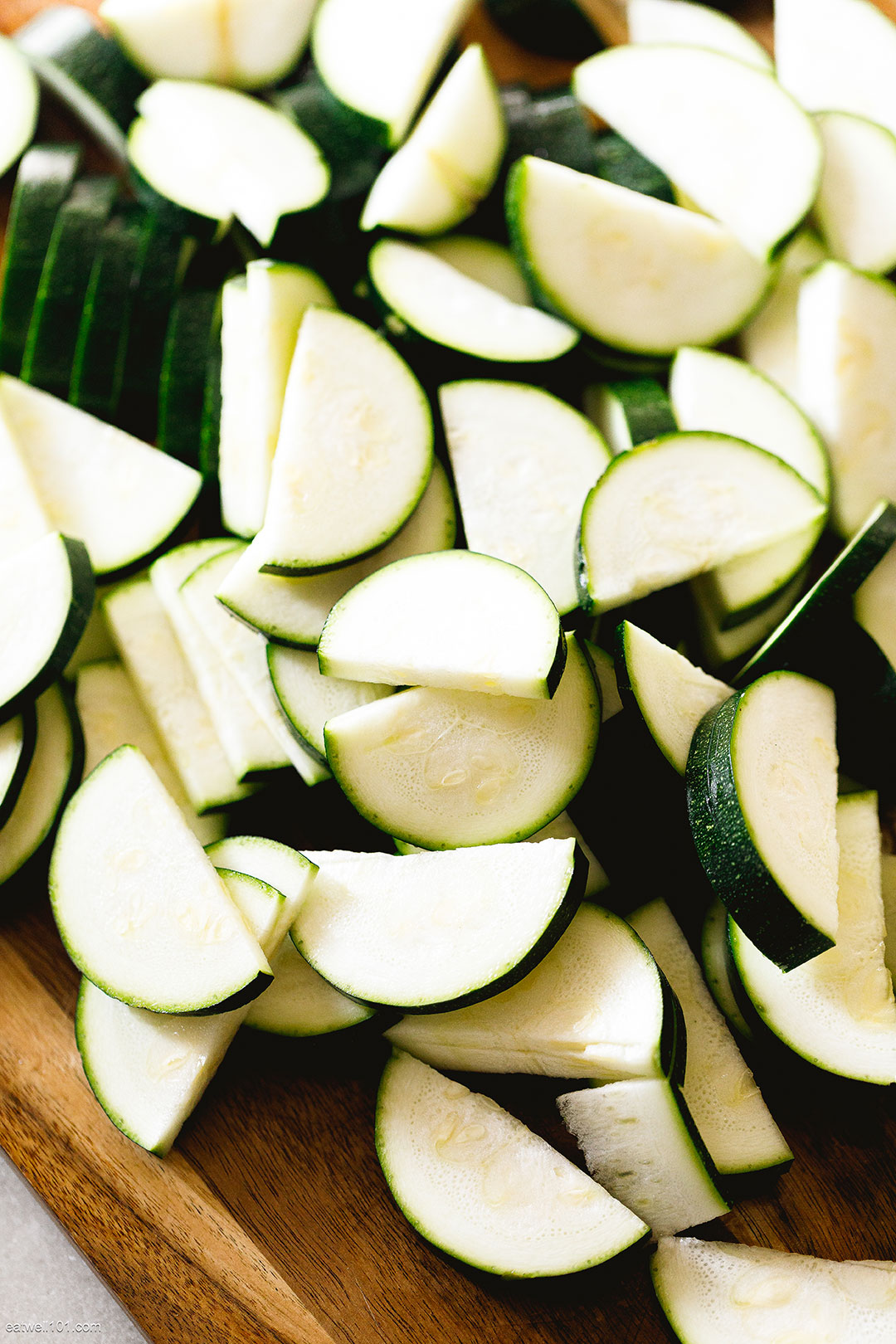 How to Make Zucchini Salad