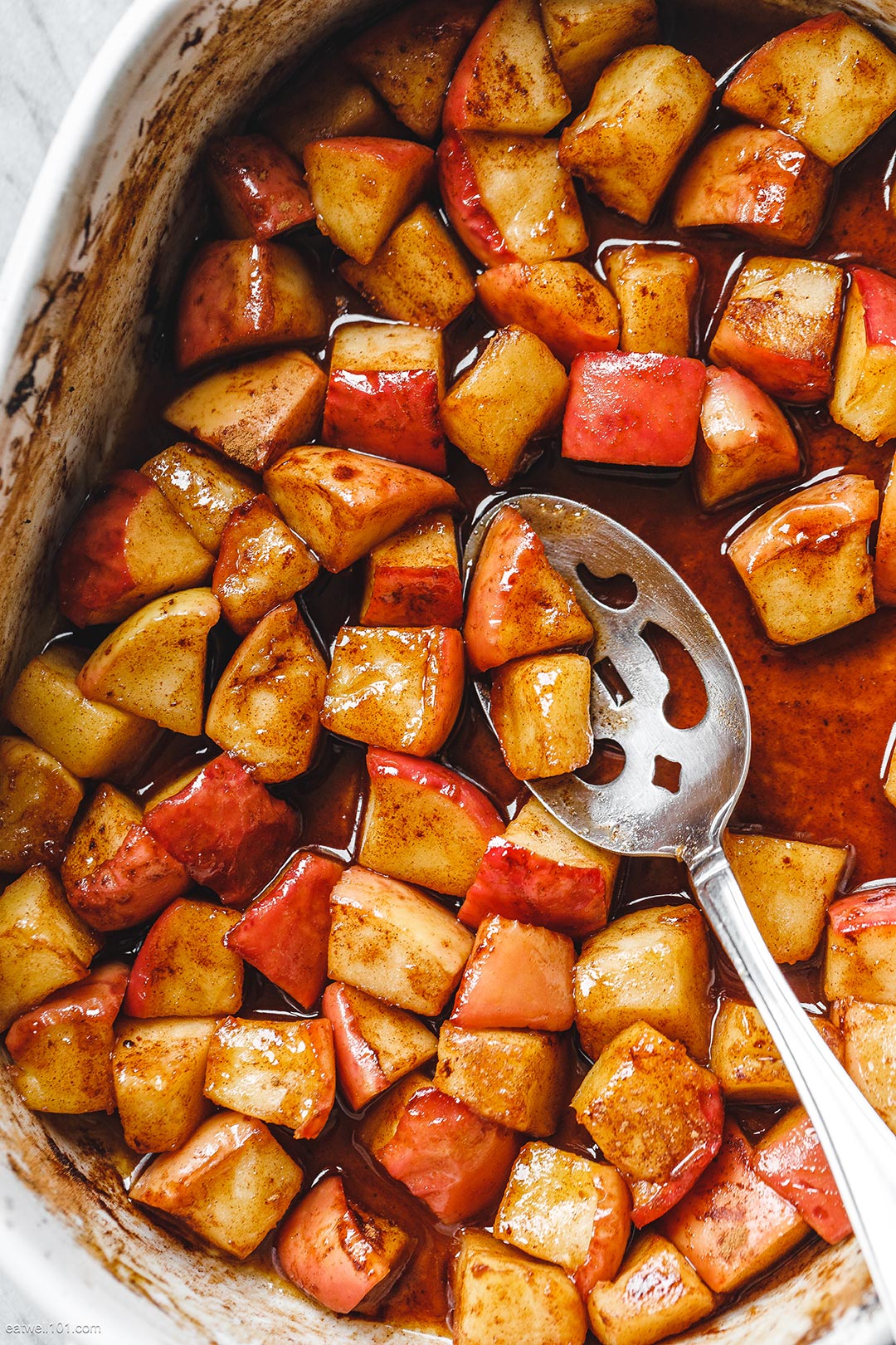 Baked Cinnamon Apples Recipe – Baked Apples — Eatwell101