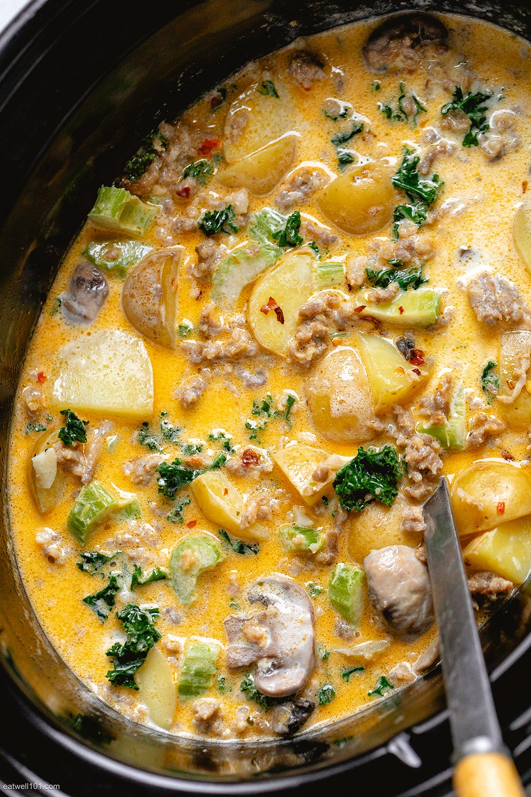 https://www.eatwell101.com/wp-content/uploads/2020/09/Crock-Pot-Tuscan-Sausage-Soup-1.jpg