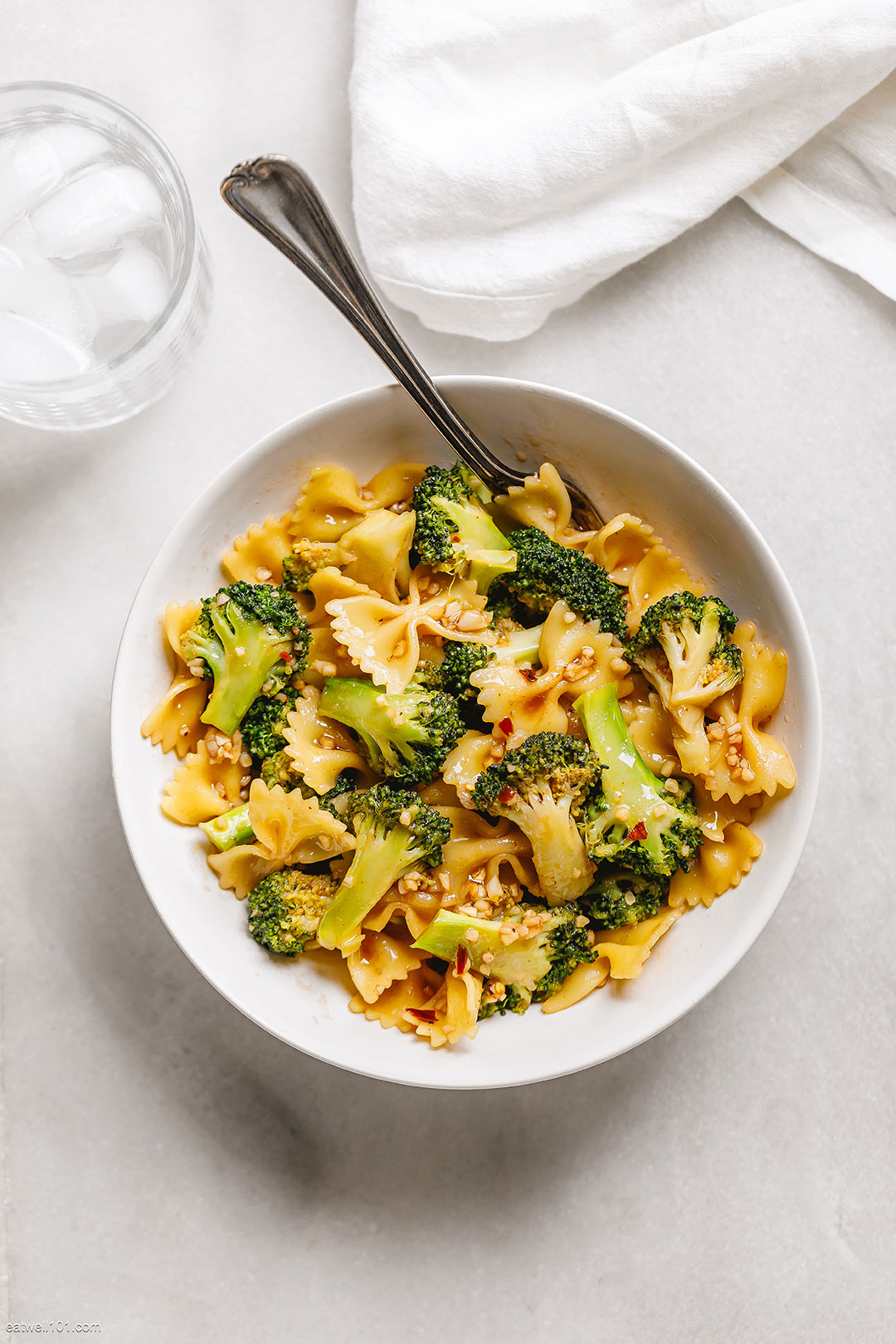 Garlic Broccoli Stir-Fry with Pasta 12