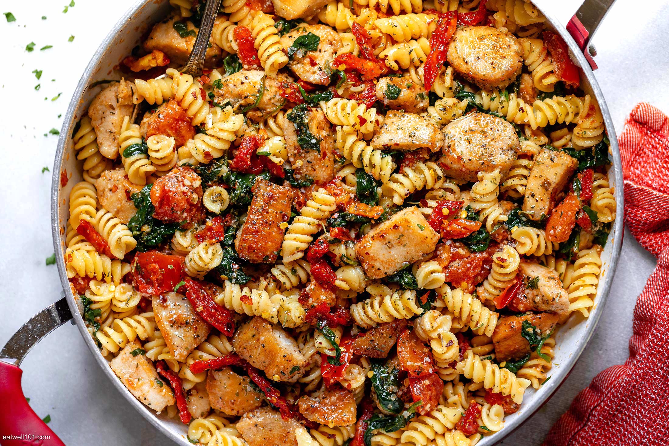 Tomato Spinach Chicken Pasta