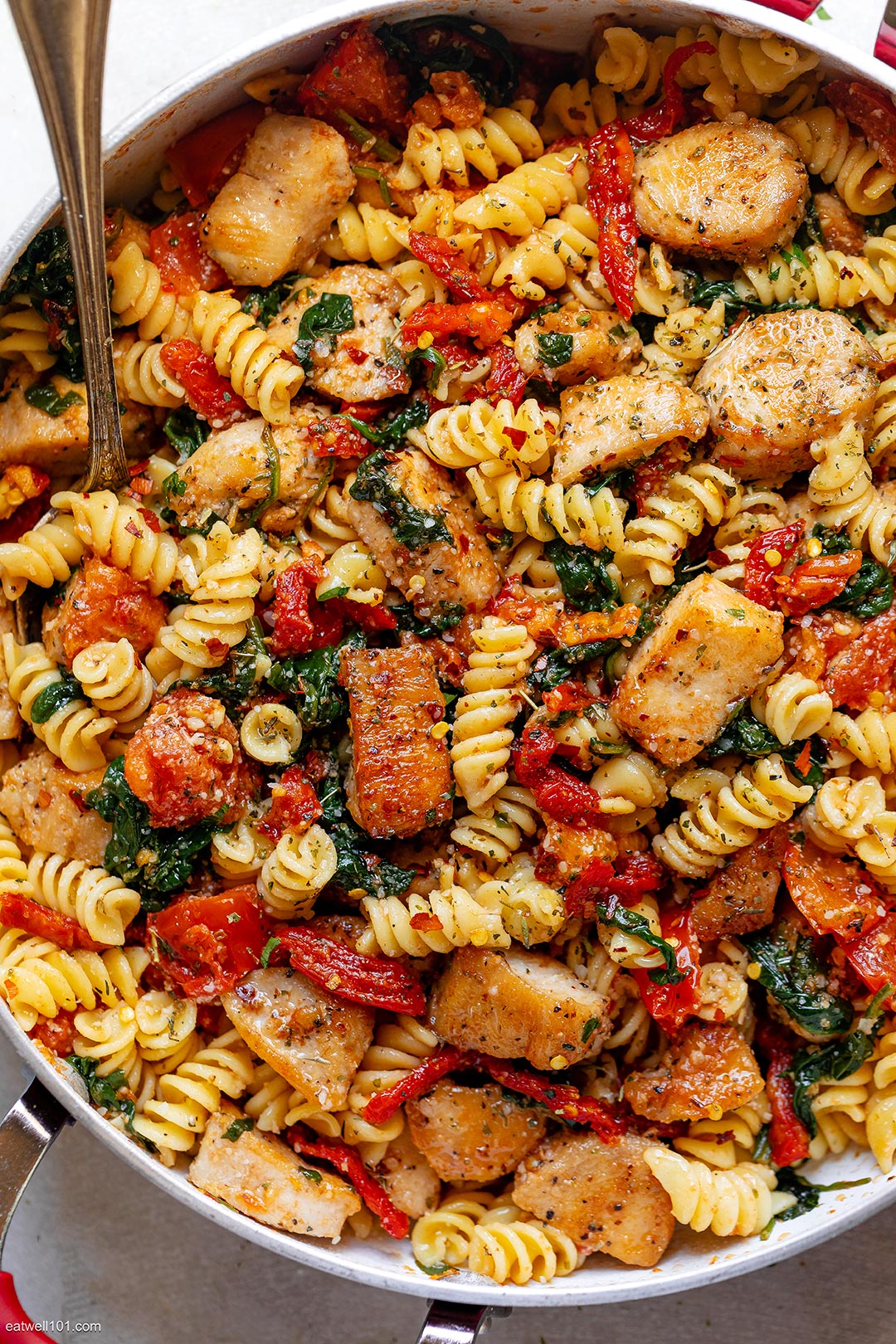 Tomato Spinach Chicken Pasta