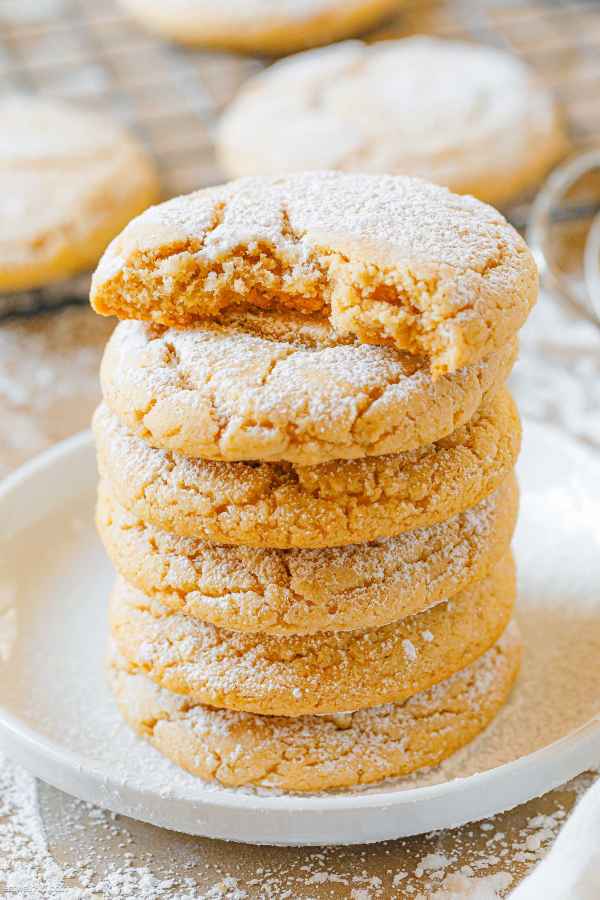 Peanut Butter Cream Cheese Cookies - #recipe by #eatwell101 - https://www.eatwell101.com/peanut-butter-cream-cheese-cookies-recipe