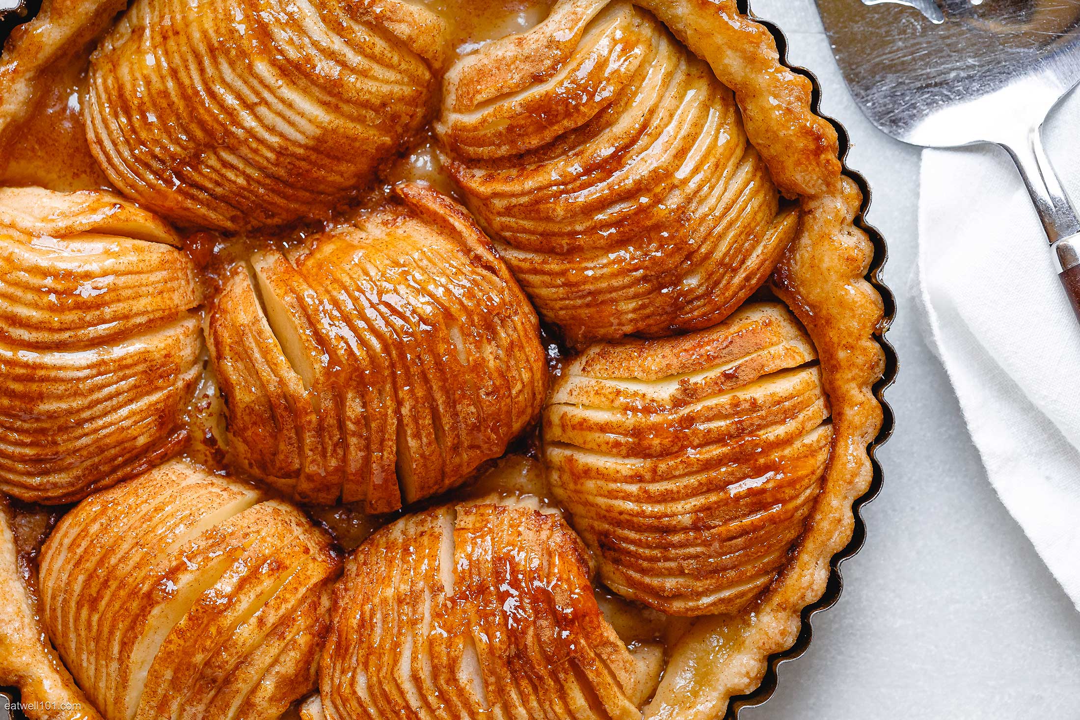 French Cinnamon Apple Tart