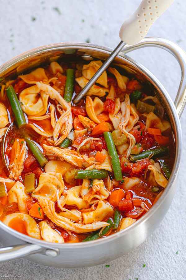 Chicken Tortellini Soup with Vegetables