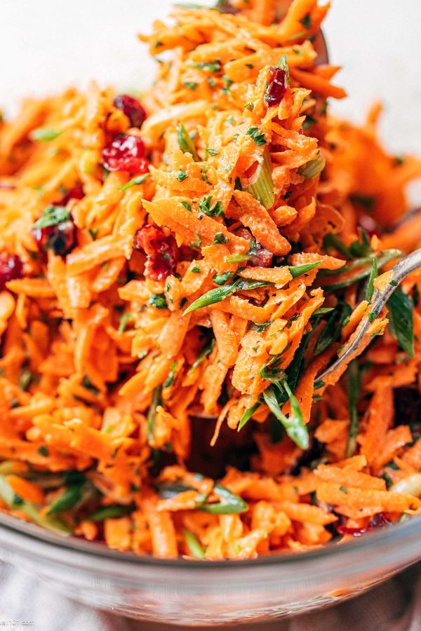 Carrot Salad - #recipe by #eatwell101 - https://www.eatwell101.com/shredded-carrot-salad-recipe