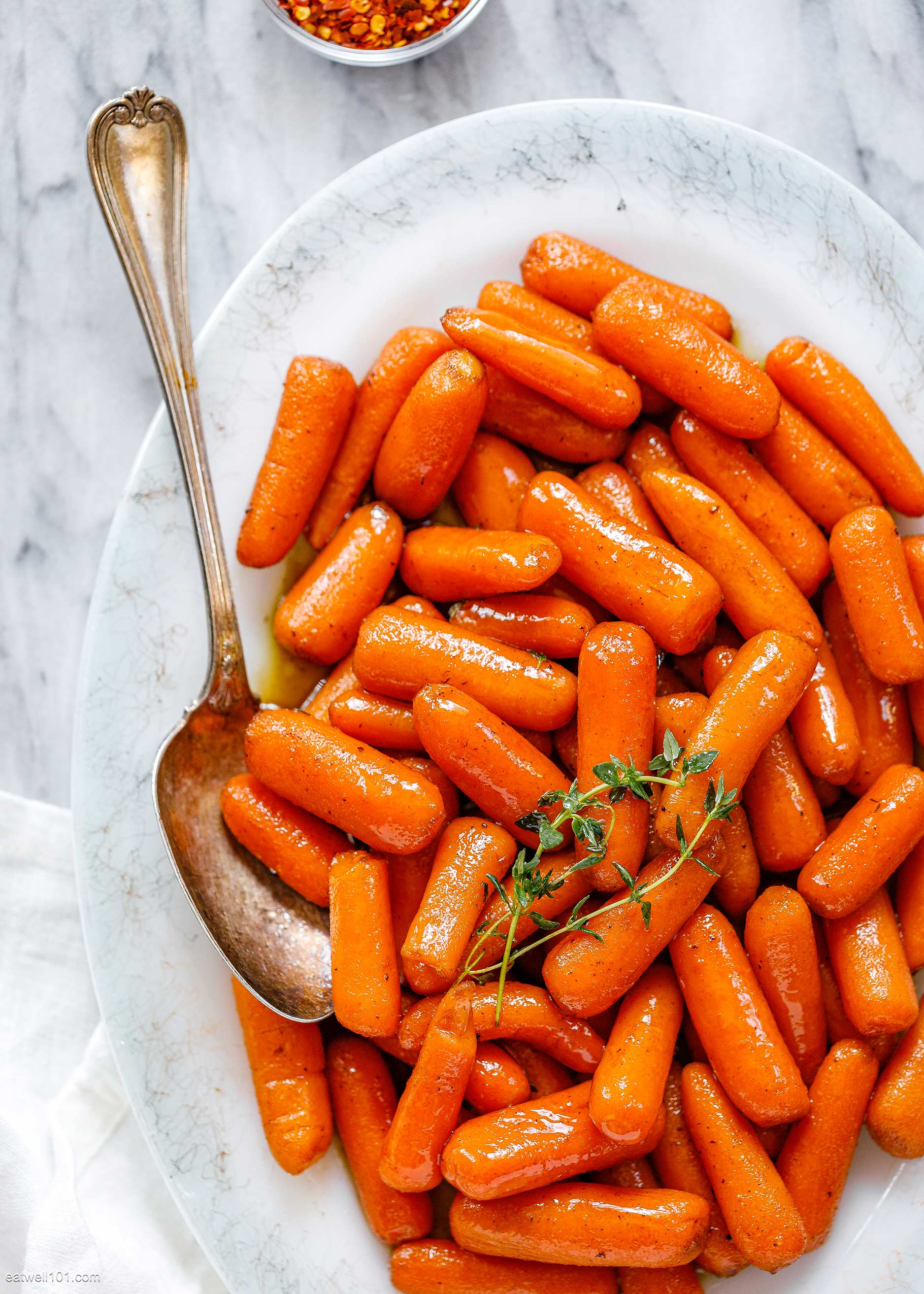 Slow Cooker Honey Cinnamon Carrots • FIVEheartHOME