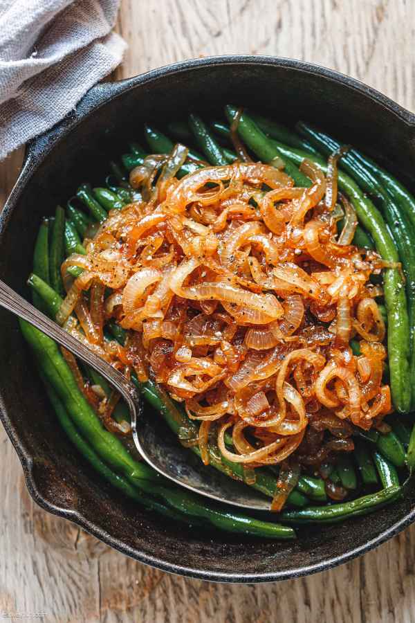 Sautéed Green Beans with French Onions - #recipe by #eatwell101 - https://www.eatwell101.com/sauteed-green-beans-recipe