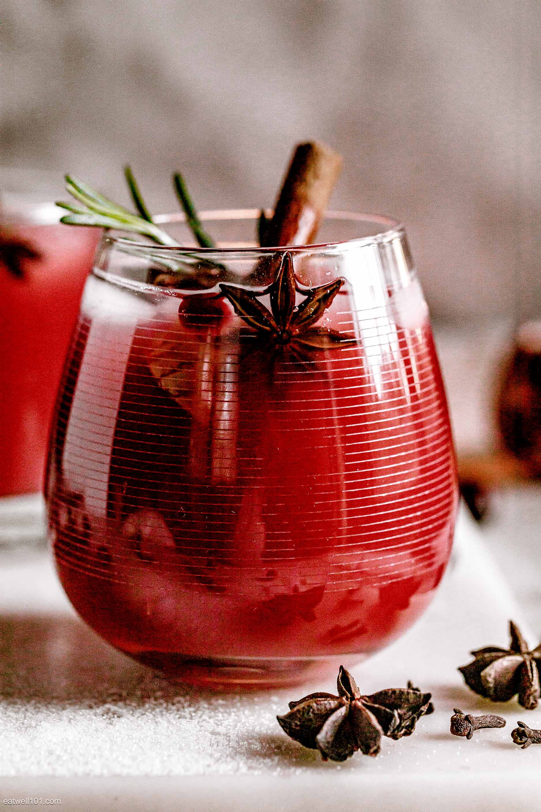 Christmas Cranberry Bourbon Cocktail Recipe Christmas Cocktail Recipe Eatwell101