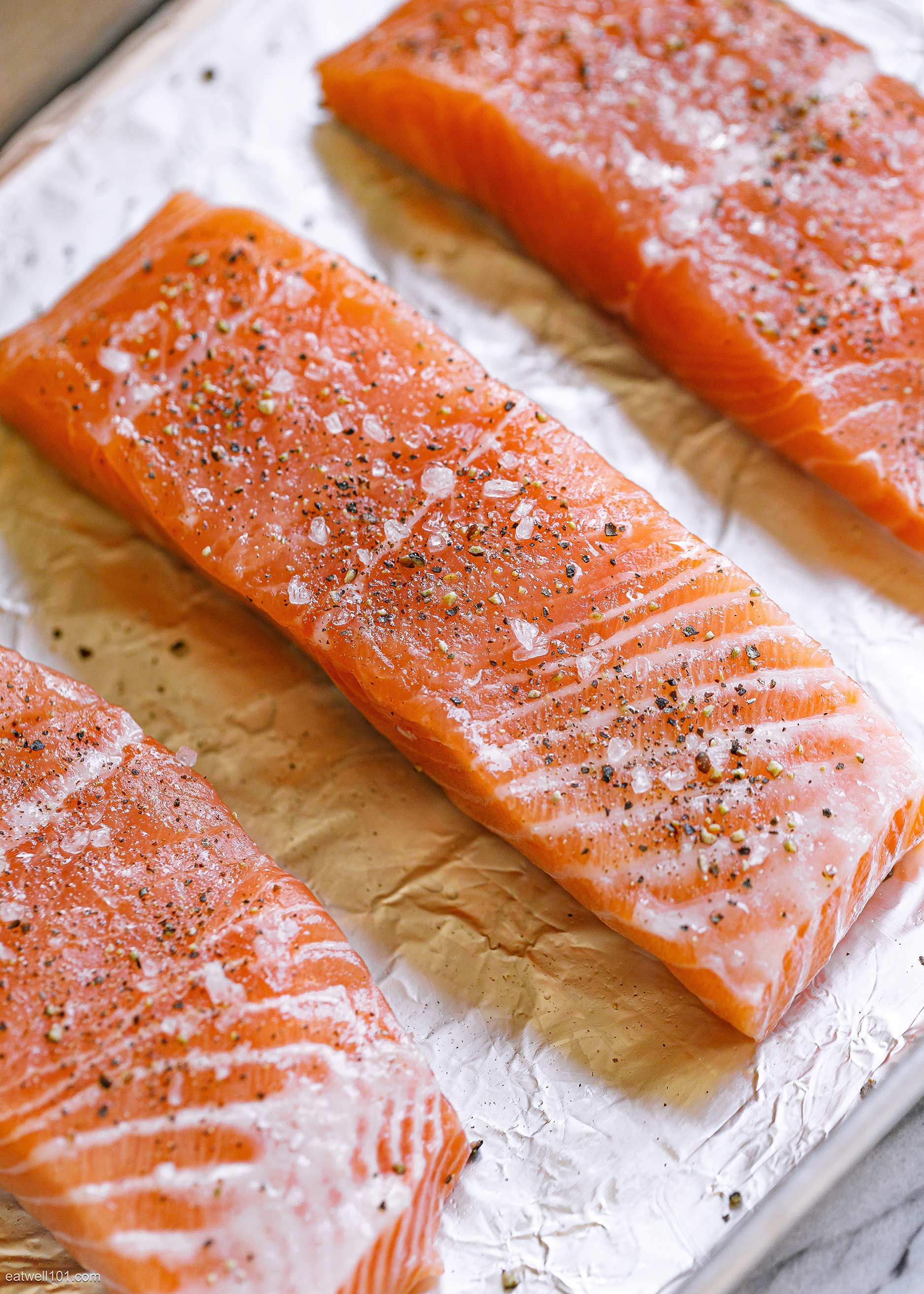 Oven-baked Salmon Recipe with Green Beans
