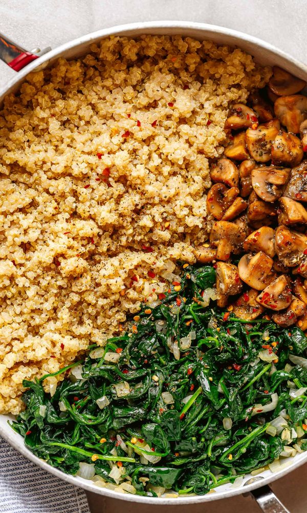 Spinach Mushroom Quinoa Skillet