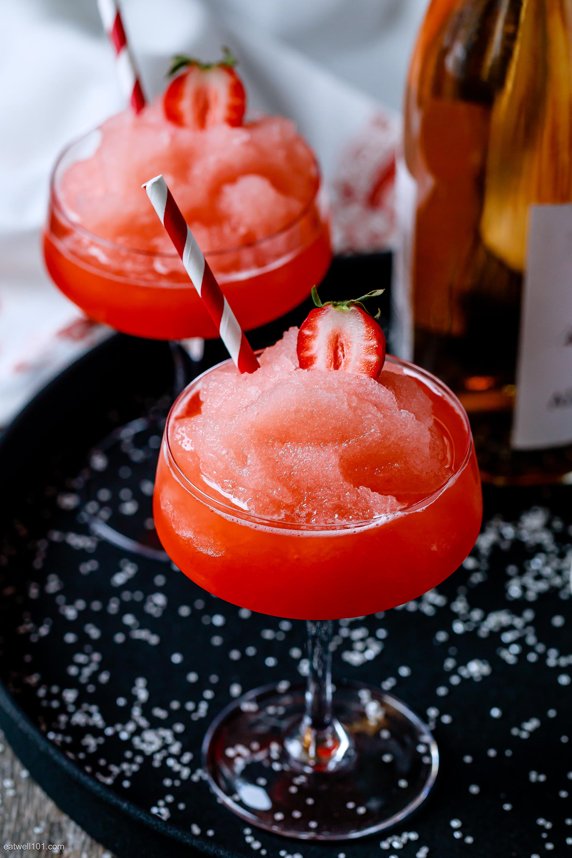 Strawberry Frosé Recipe – Frozen Rosé Recipe | Eatwell101