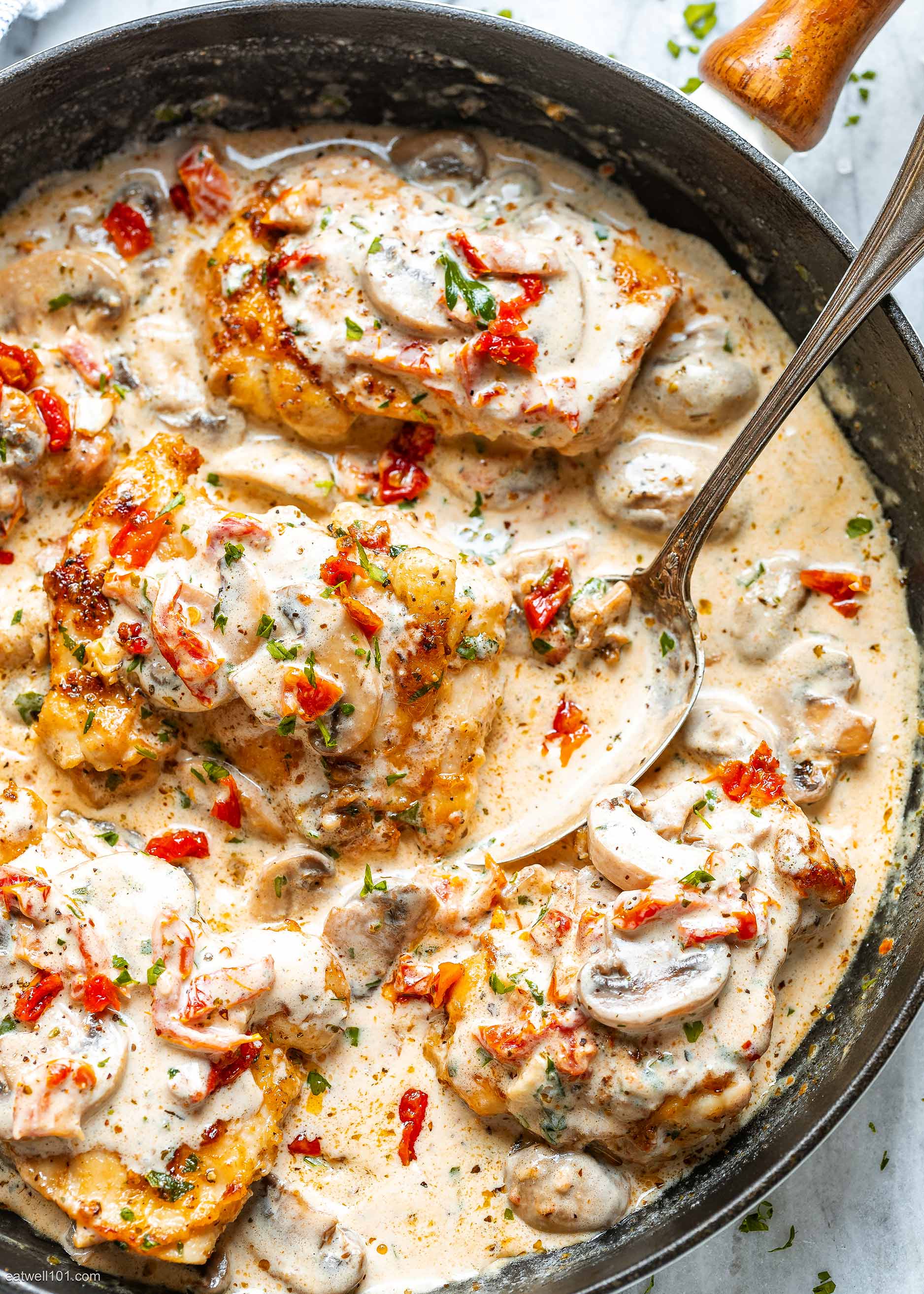 creamy chicken thigh recipe - setkab.com