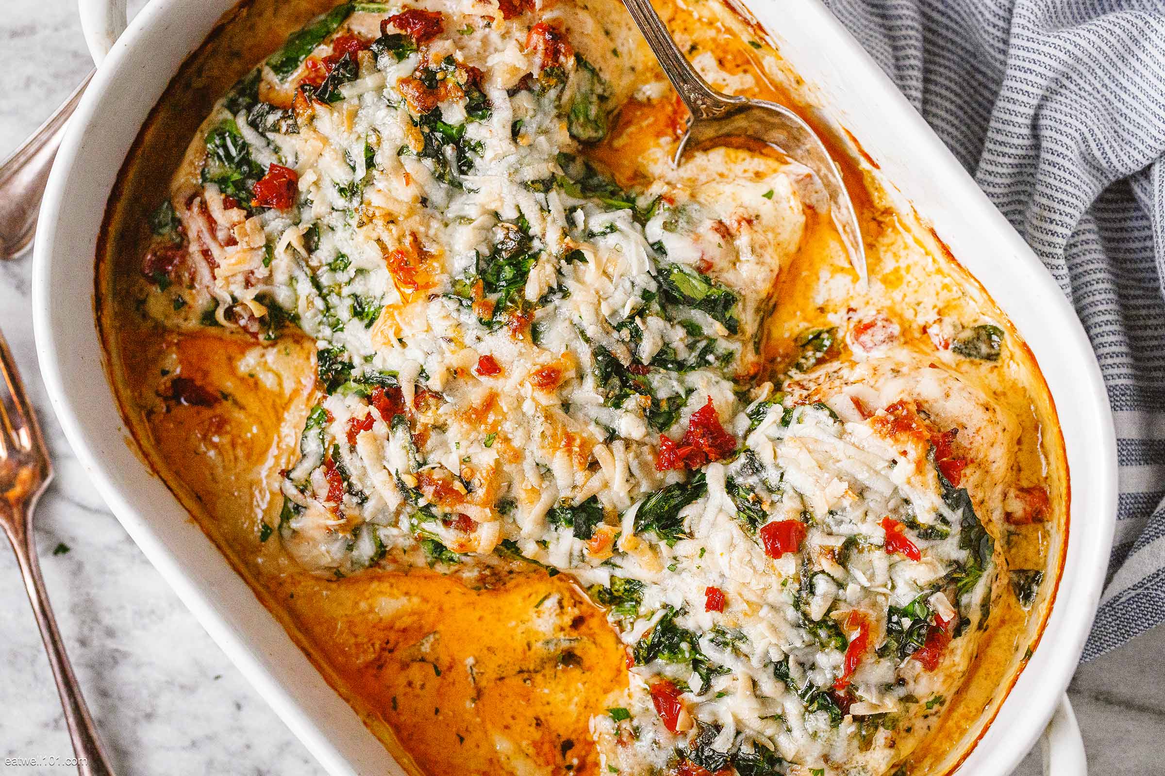 Creamy Chicken Breast Bake Recipe with Spinach and Sun-Dried Tomatoes