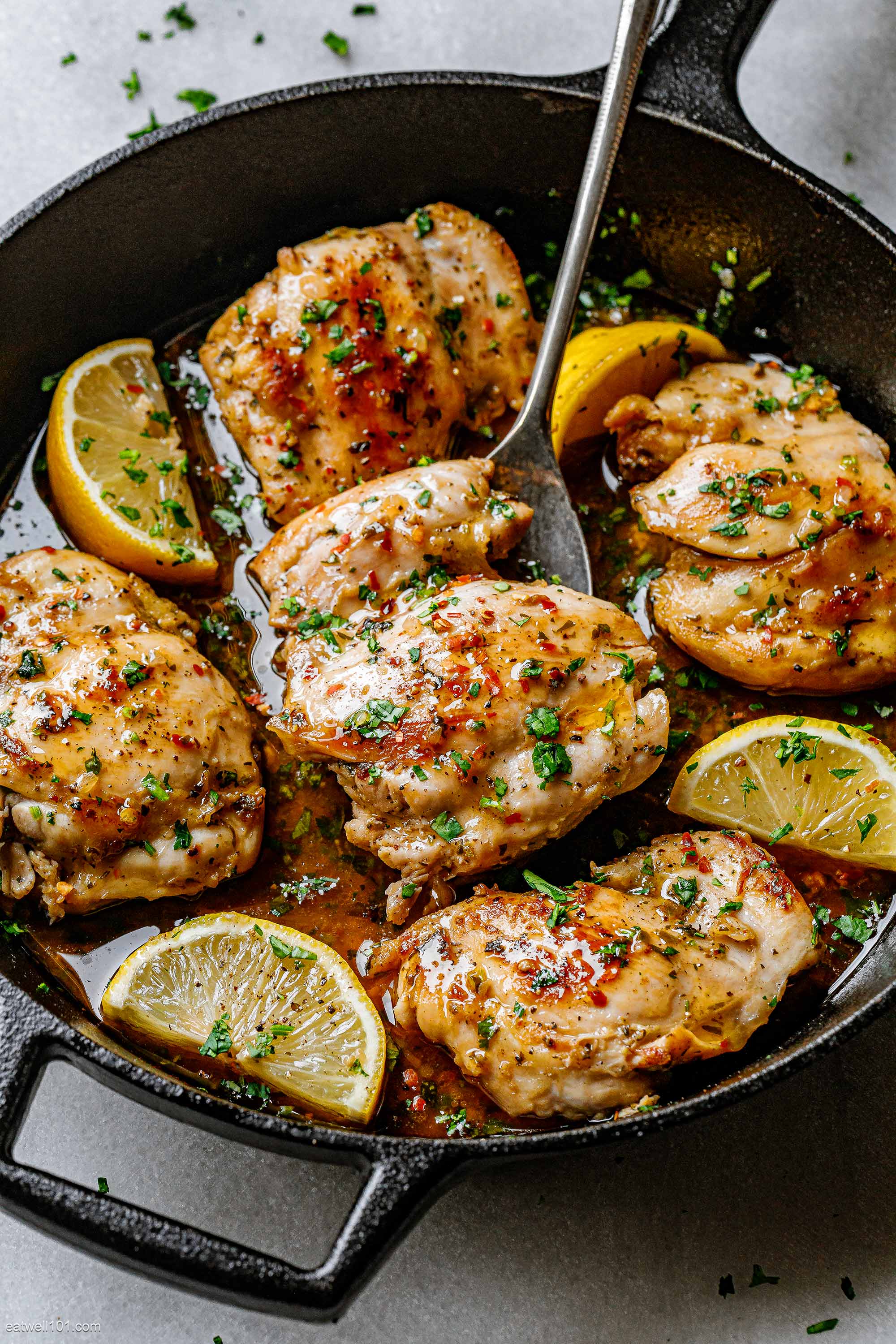 Lemon Garlic Baked Chicken Thighs Recipe – Baked Boneless Skinless ...