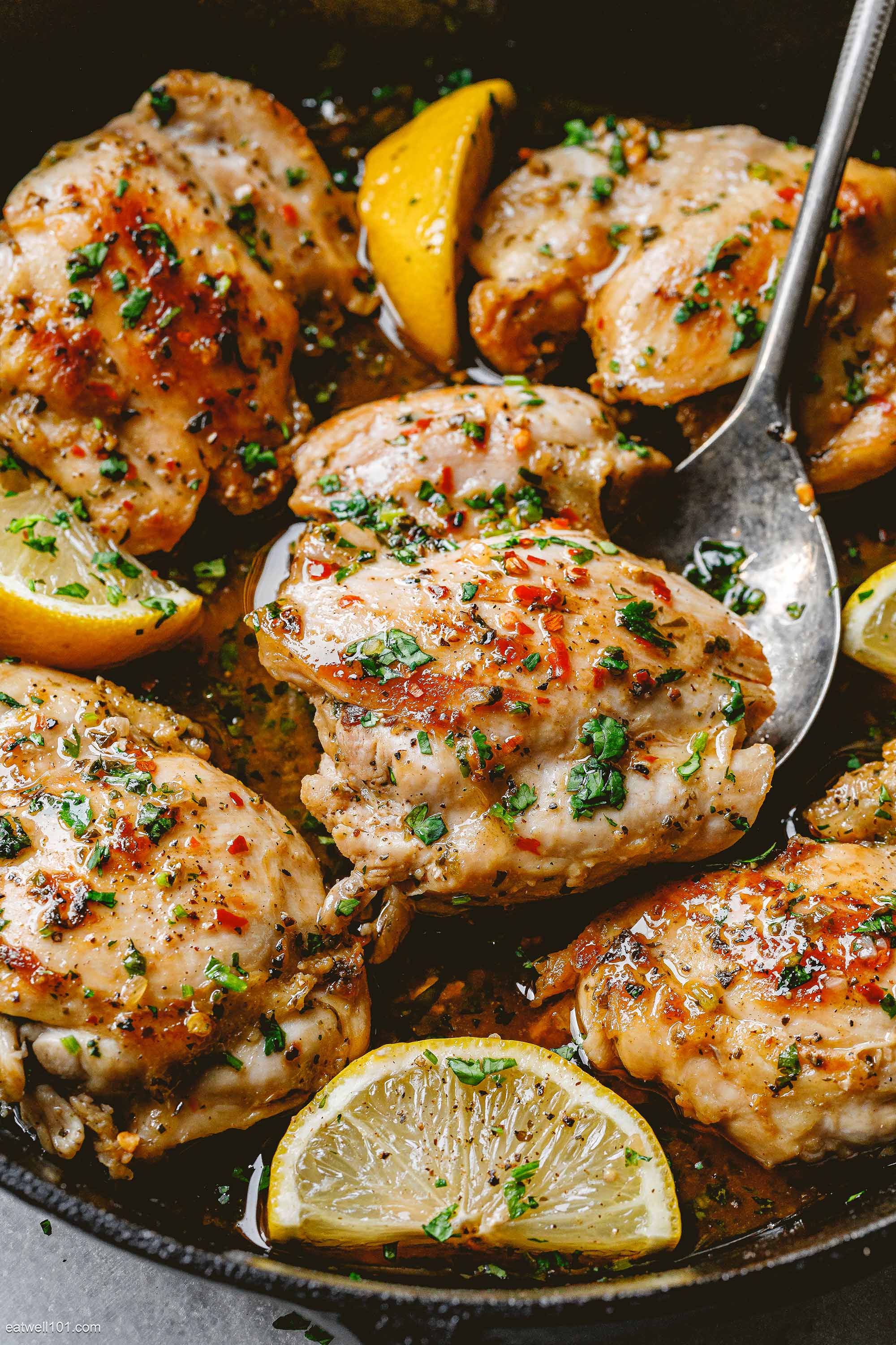 Lemon Garlic Baked Chicken Thighs Recipe – Baked Boneless Skinless ...