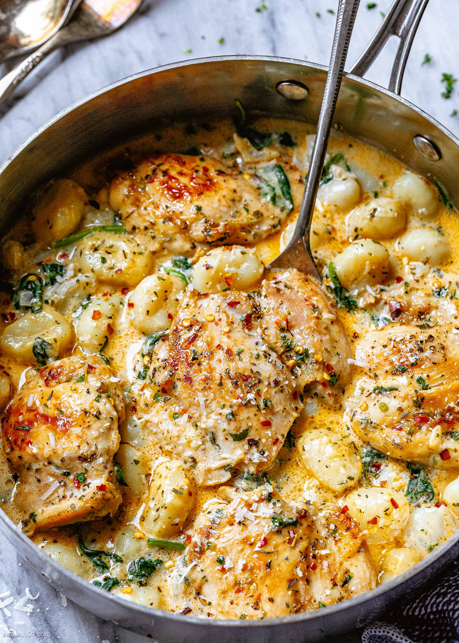 Creamy Garlic Spinach Chicken Thighs Recipe with Gnocchi – Chicken and ...