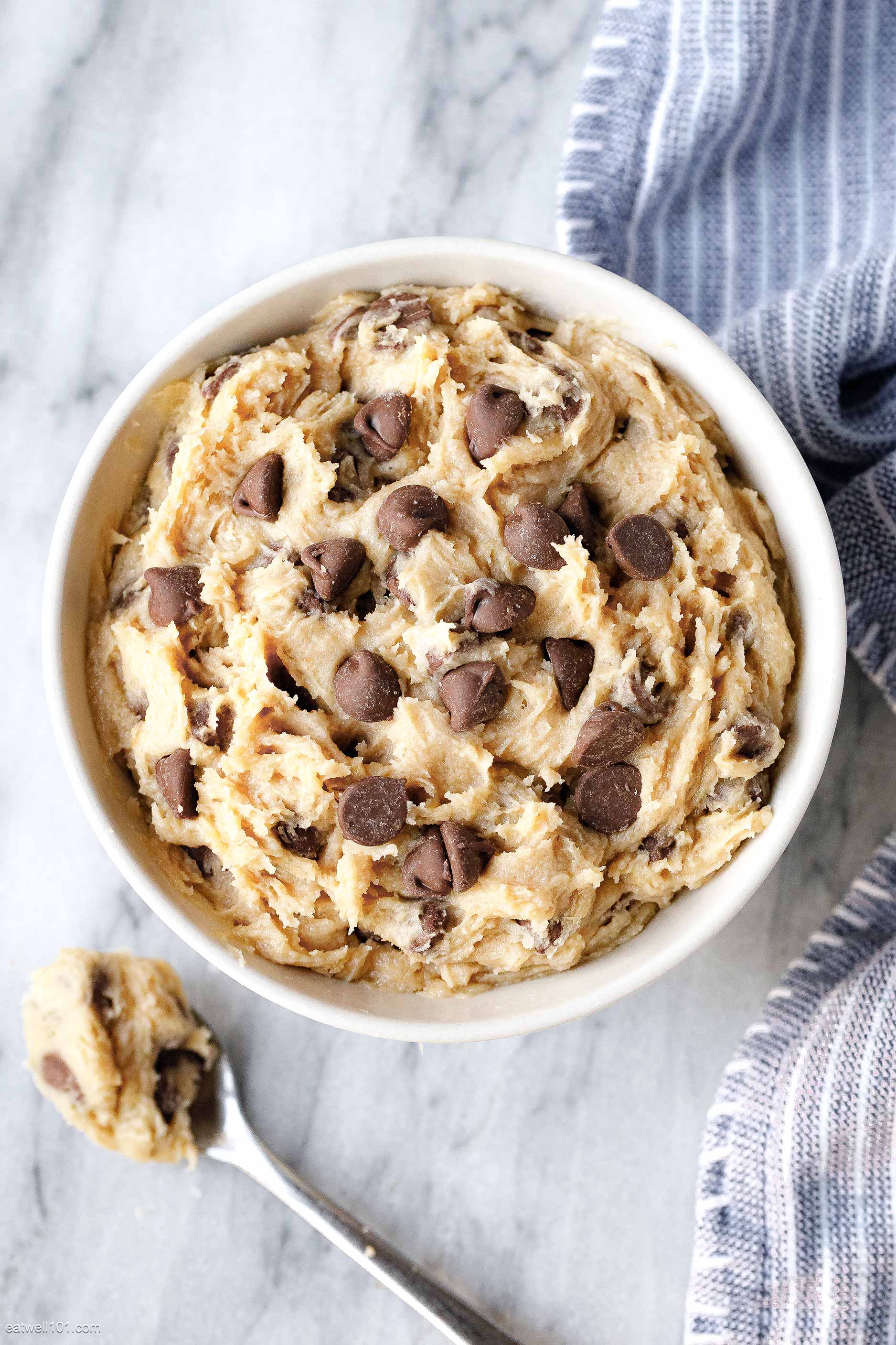 Edible Chocolate Chip Cookie Dough 1