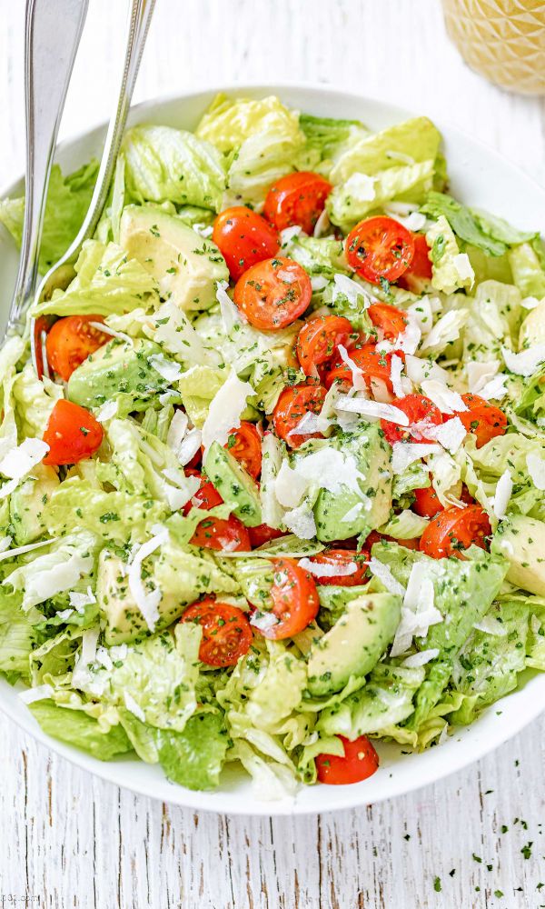 Healthy Tomato Avocado Salad