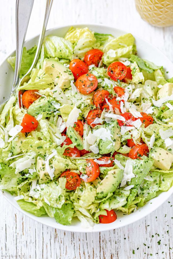 Healthy Tomato Avocado Salad - #recipe by #eatwell101 - https://www.eatwell101.com/tomato-avocado-salad-recipe
