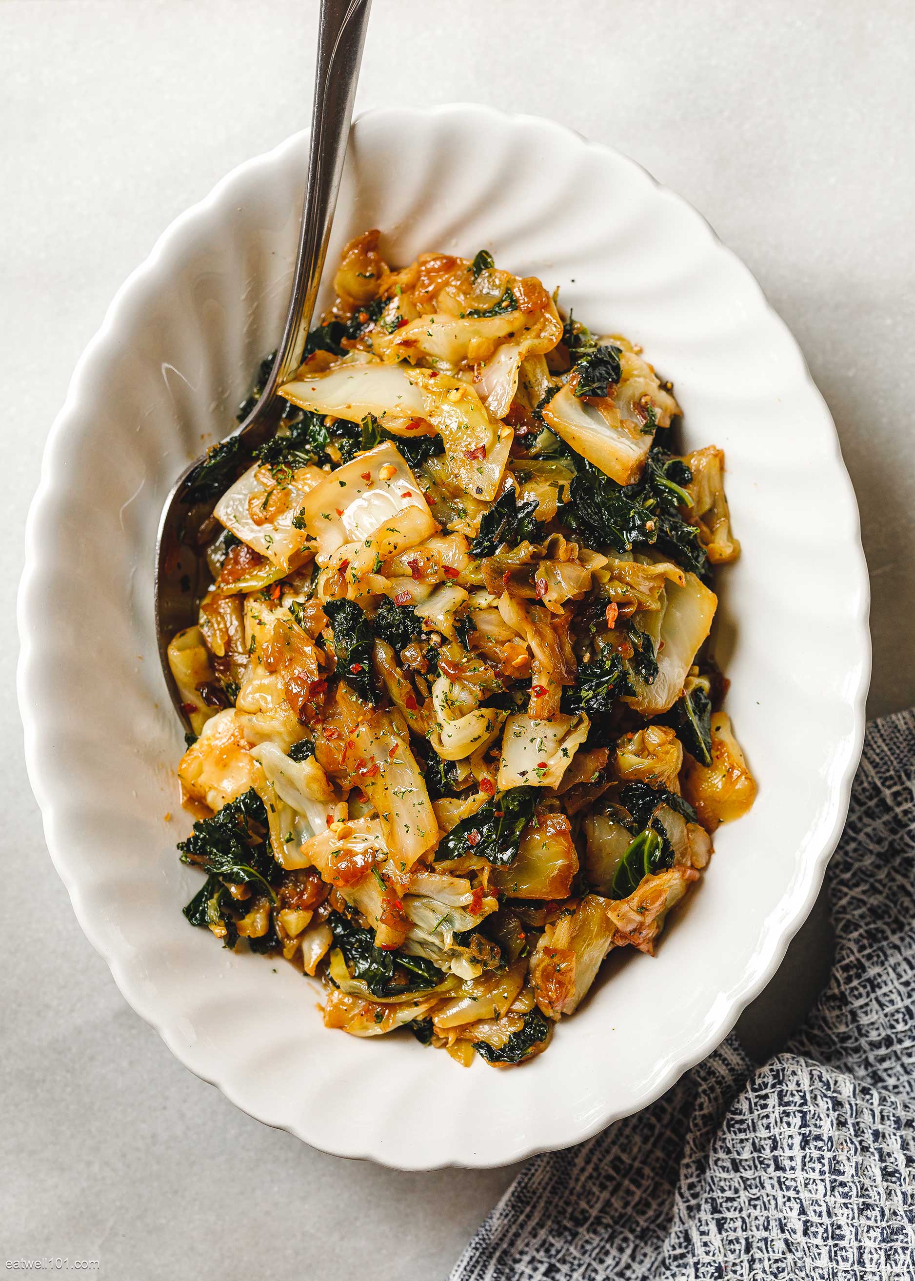 Sautéed Garlic Cabbage Kale Skillet