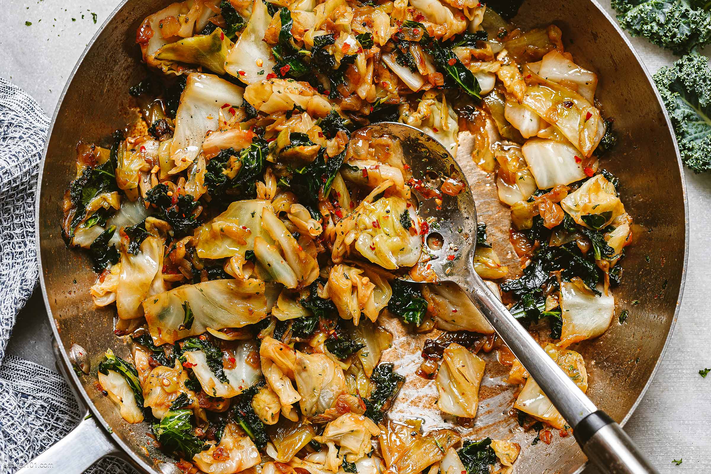 Garlic Sautéed Cabbage Kale Skillet