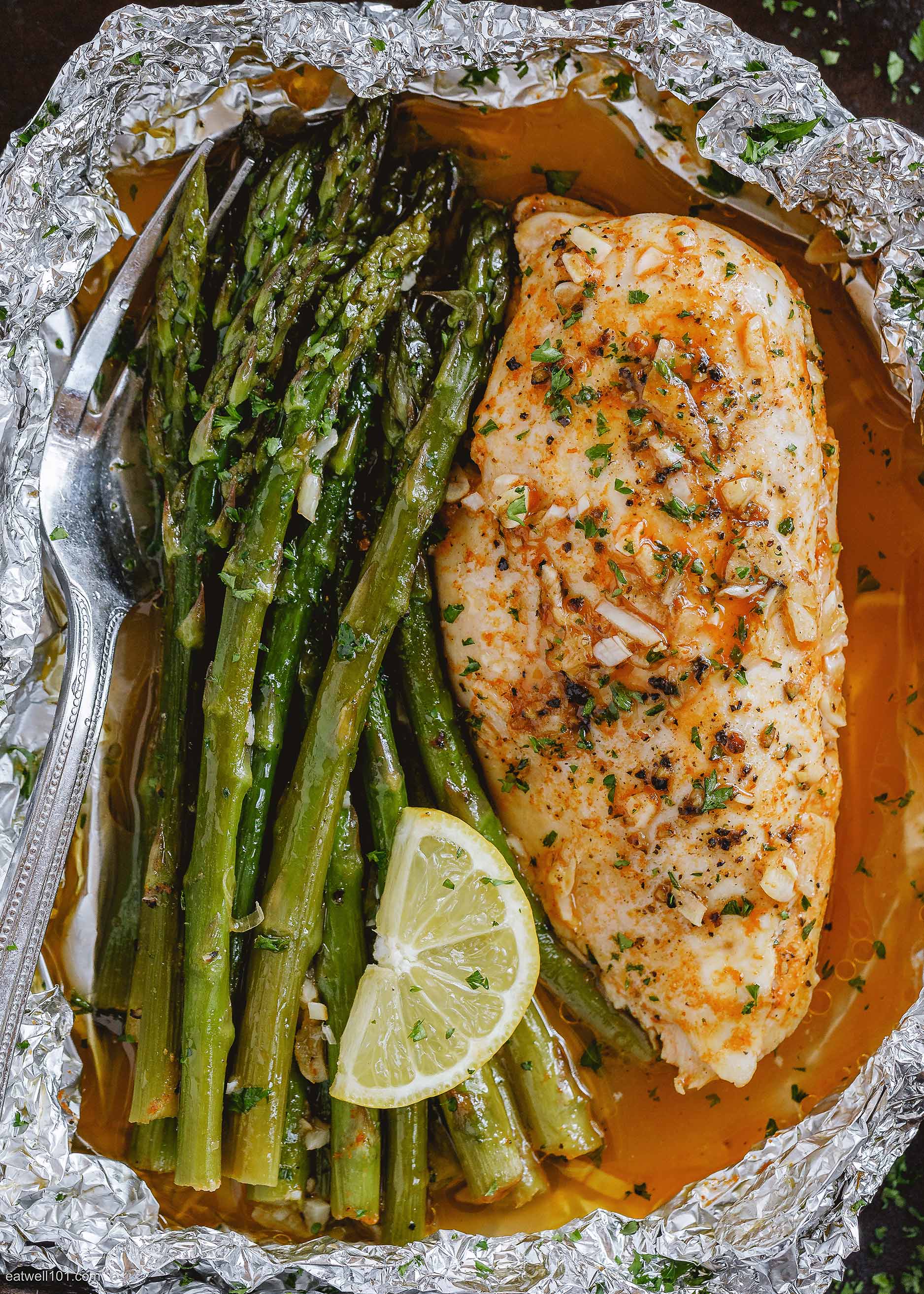 Baked Chicken in Foil Recipe with Asparagus – Chicken Foil Packets ...