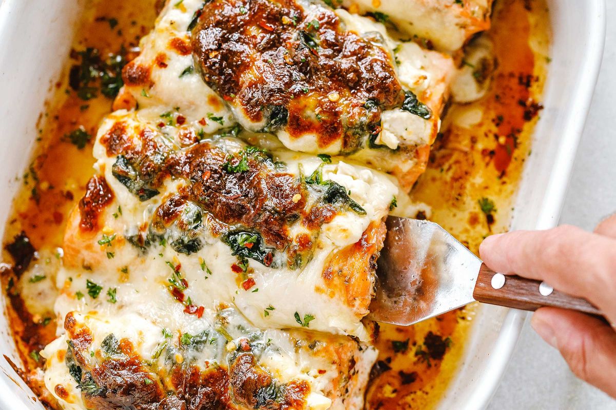 Spinach Salmon Casserole with Cream Cheese and Mozzarella