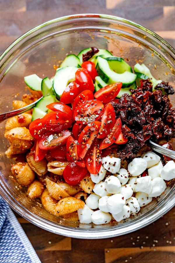 Mozzarella Pasta Salad