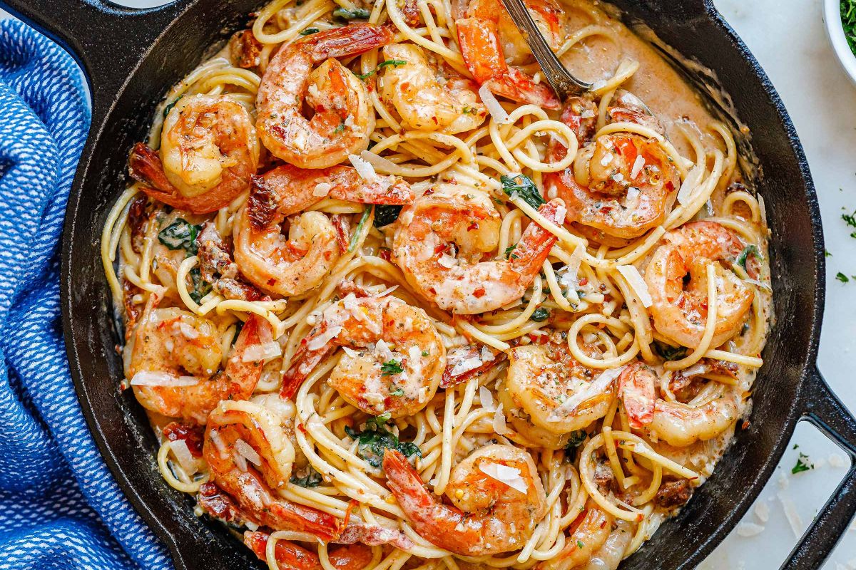 Creamy Mozzarella Shrimp Pasta with Spinach and Sun-dried Tomato
