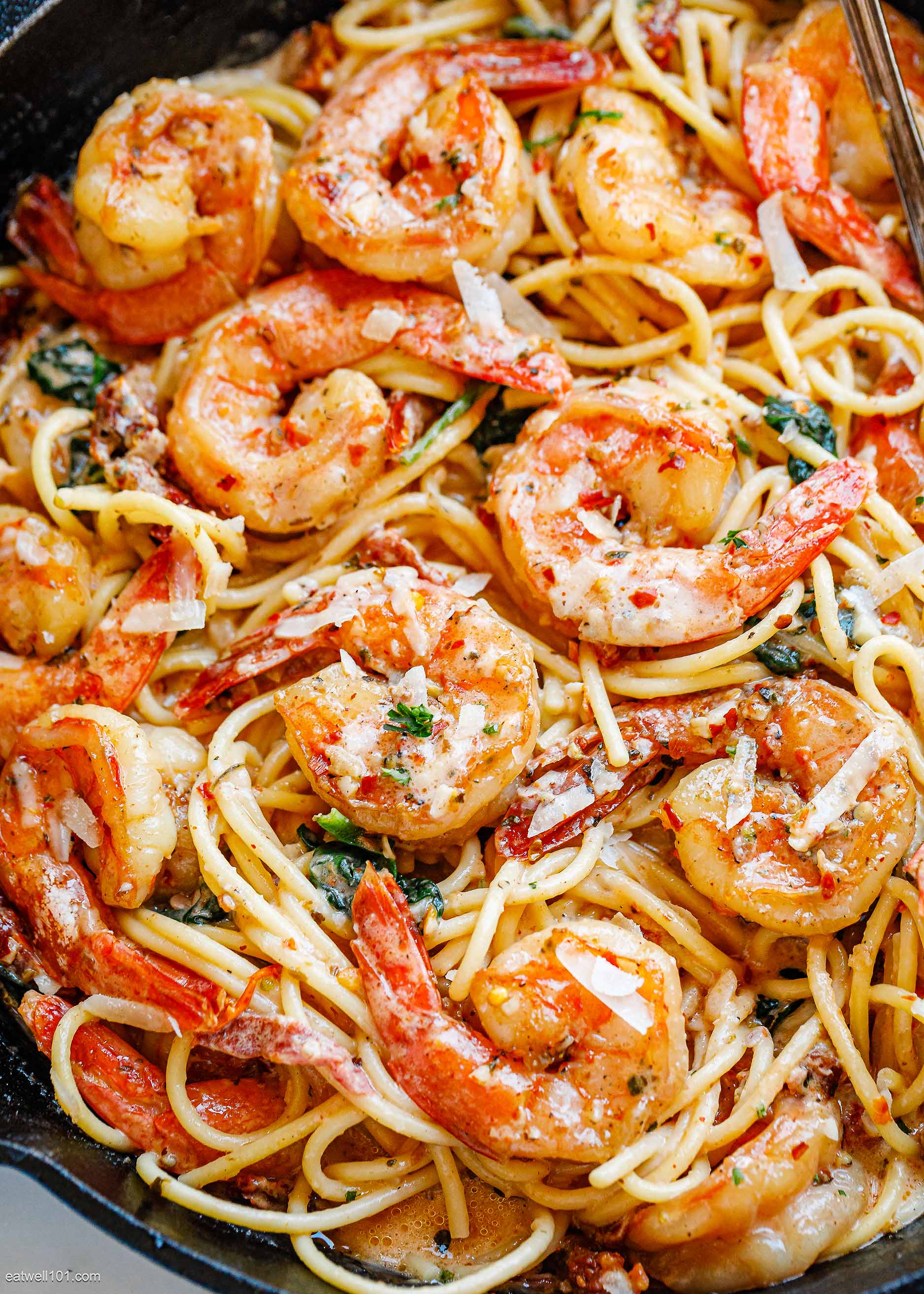 Creamy Mozzarella Shrimp Pasta