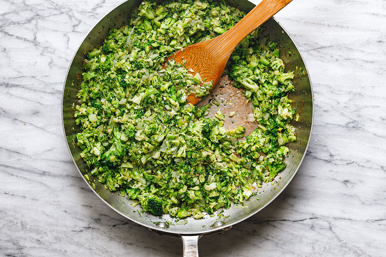 Garlic Bacon Broccoli Skillet Recipe – Broccoli and Bacon Recipe ...