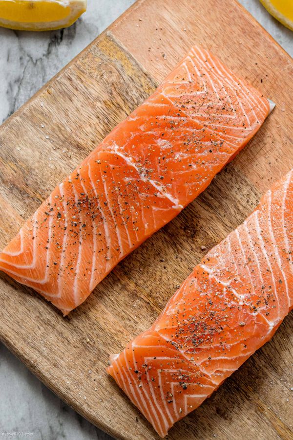 Grilled Salmon Fillet with Creamy Spinach