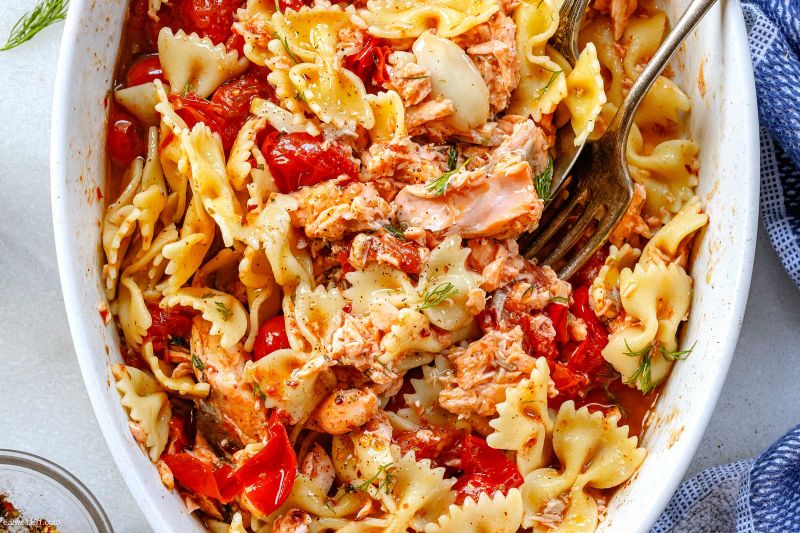 Baked Salmon and Pasta Recipe Baked Salmon Recipe — Eatwell101