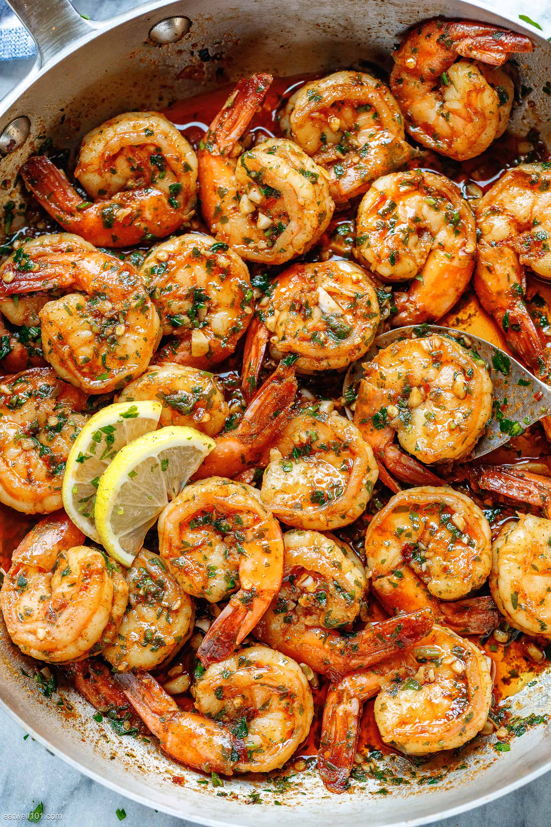 Garlic Shrimp Skillet - #recipe by #eatwell101 - https://www.eatwell101.com/garlic-shrimp-recipe
