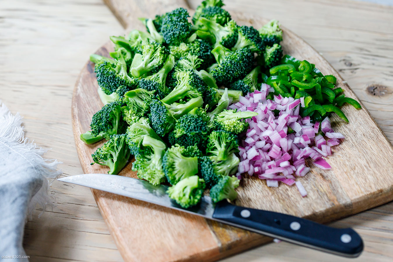 how to make broccoli salad