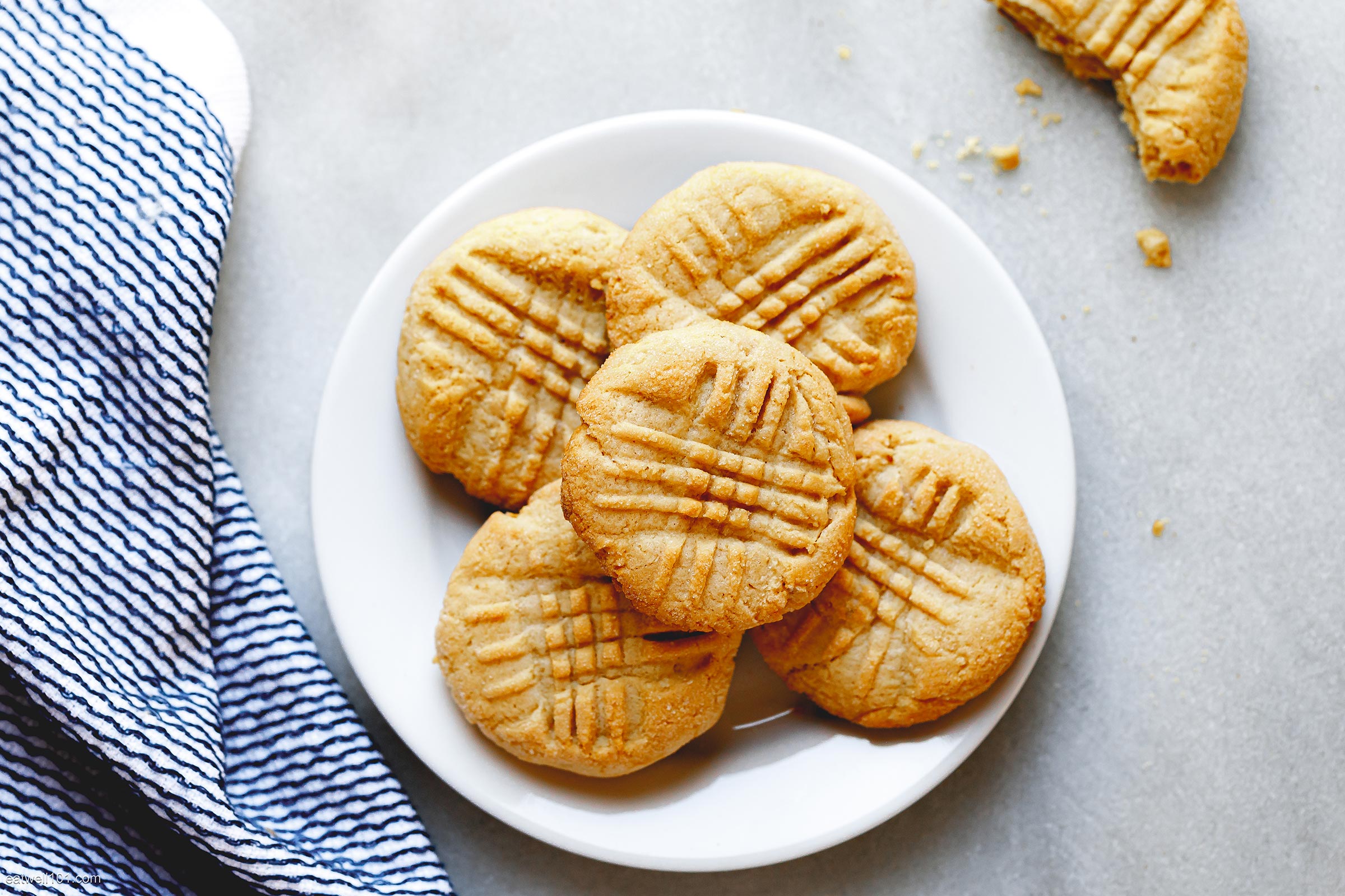 Cream Cheese & Peanut Butter Cookies