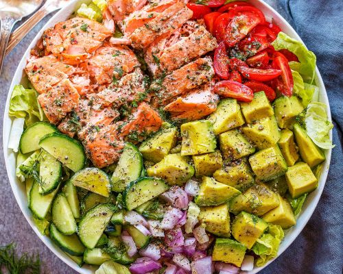 https://www.eatwell101.com/wp-content/uploads/2021/07/salmon-avocado-salad-500x400.jpg