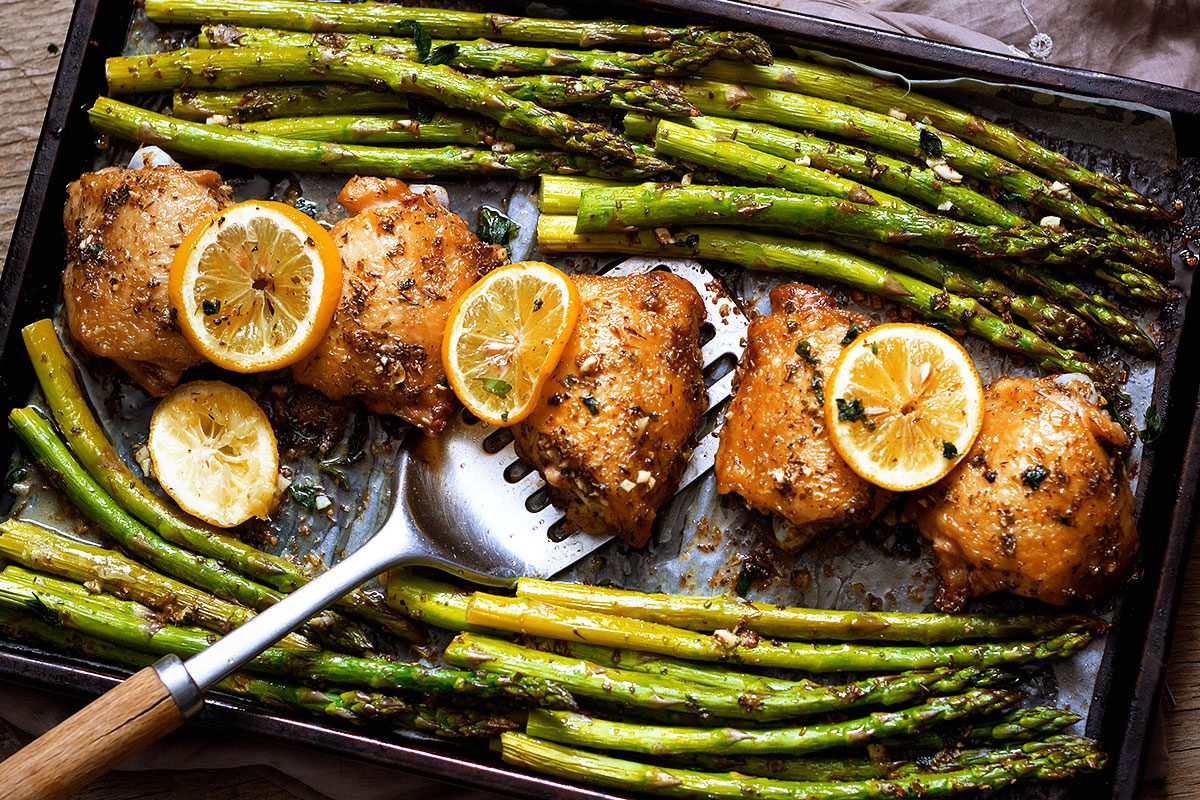 8 Easy Chicken Sheet Pan Dinners