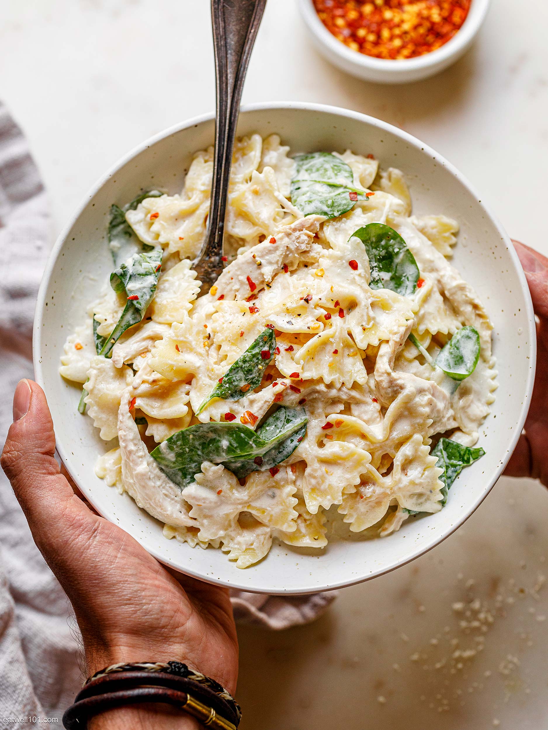 Creamy Spinach Chicken Pasta Recipe – How to Make Creamy Chicken Pasta