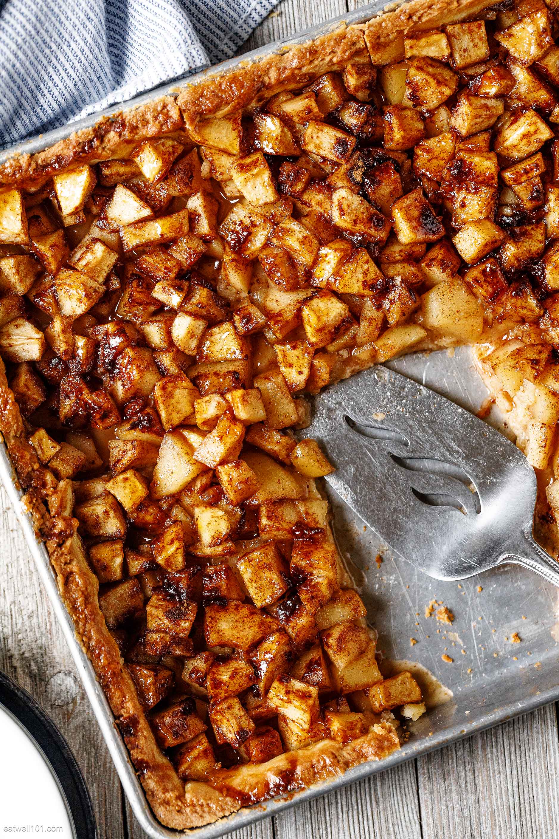 Cinnamon Apple Tart