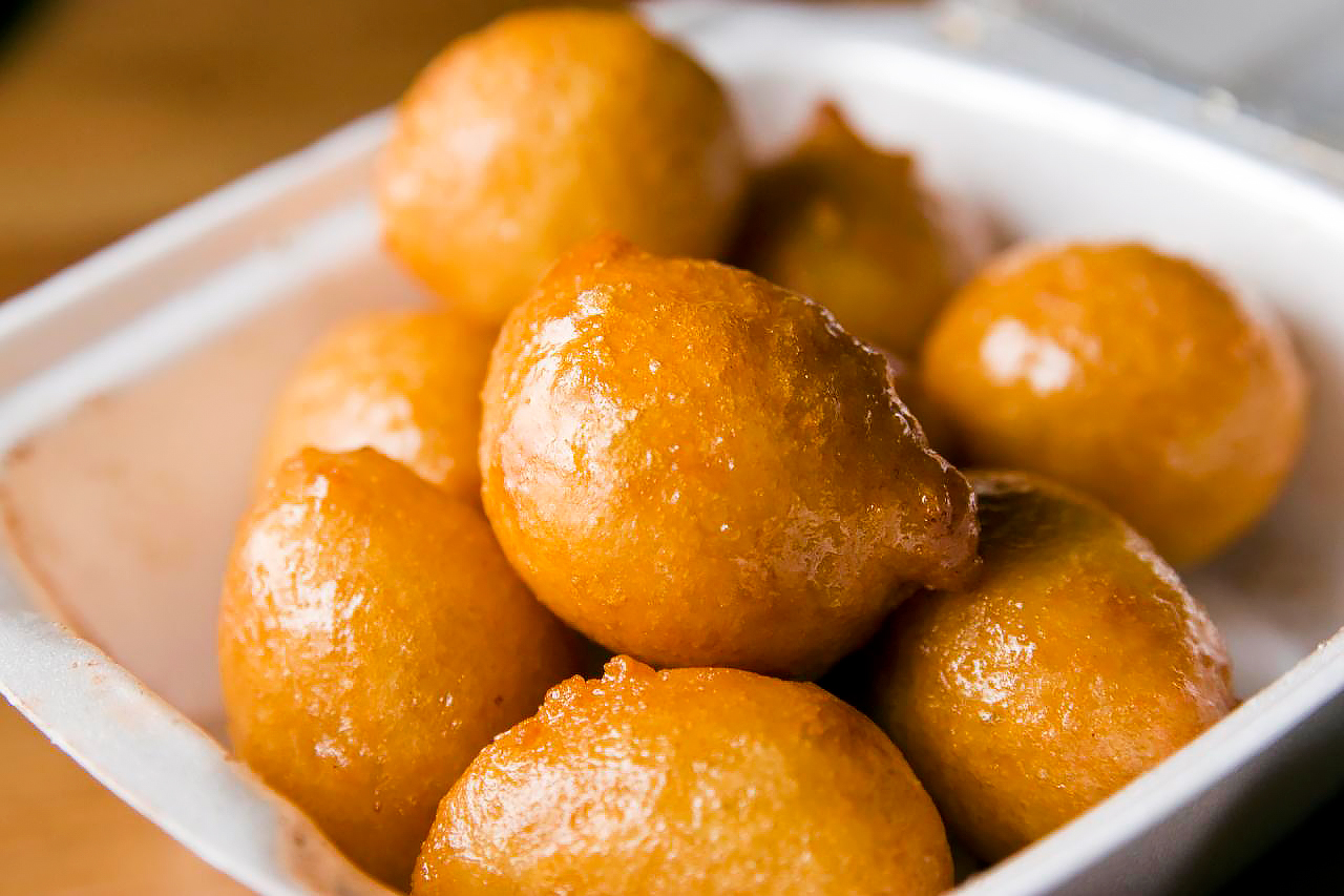 Awamat Recipe {Crisp Doughnut Balls}